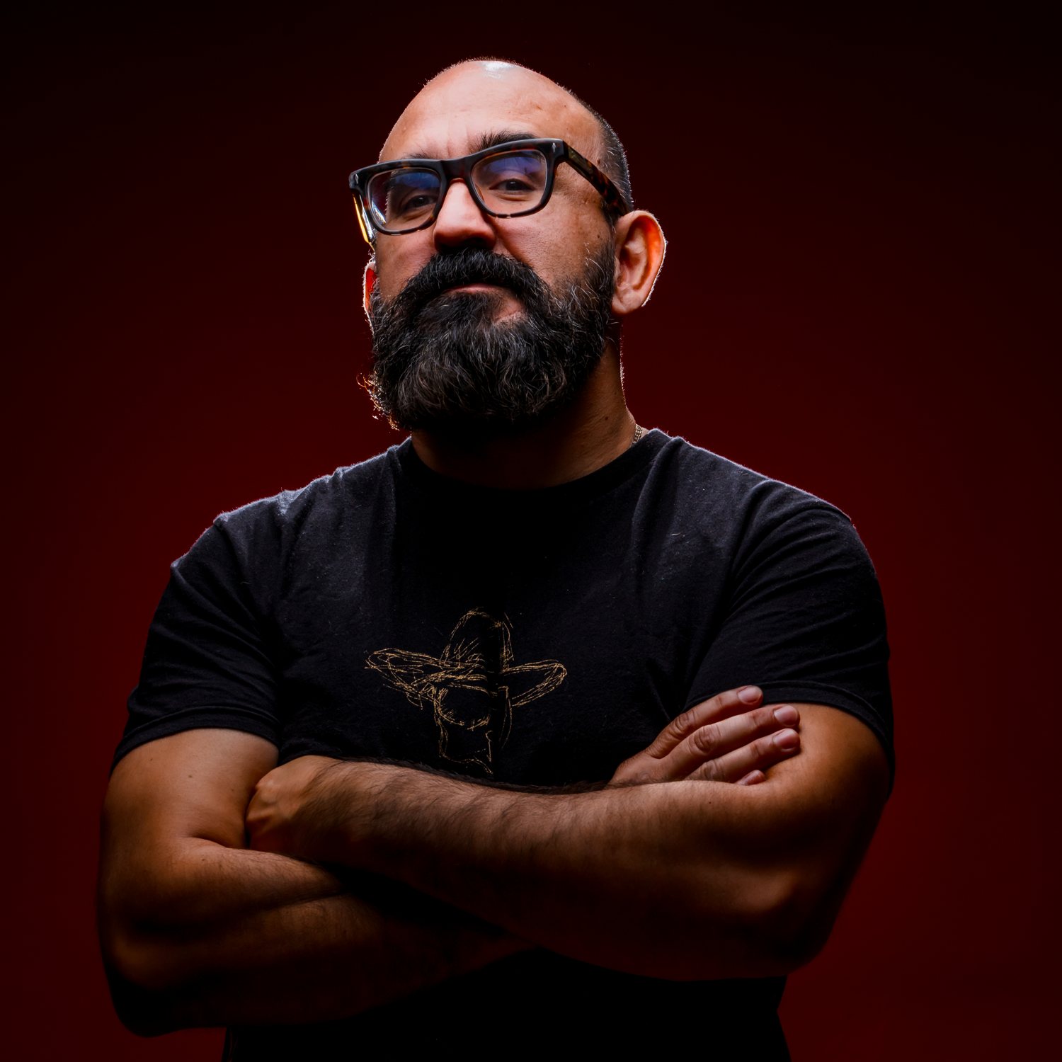 Oz Riveros — director